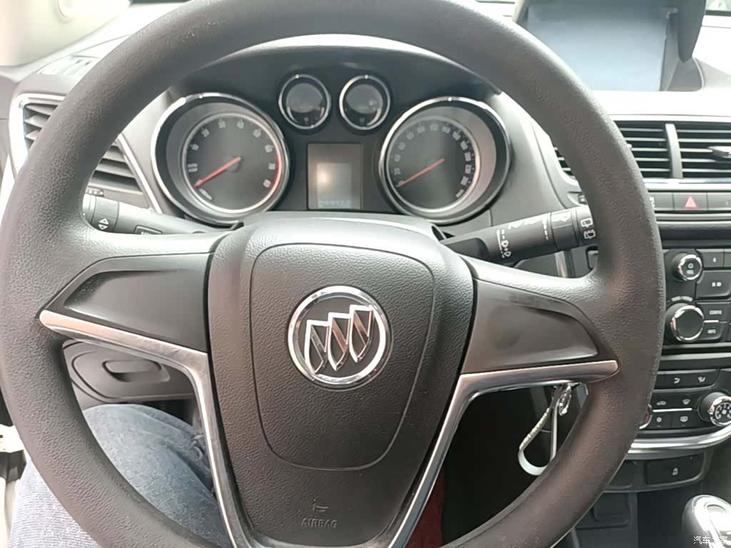 Buick Encore, 2015 11