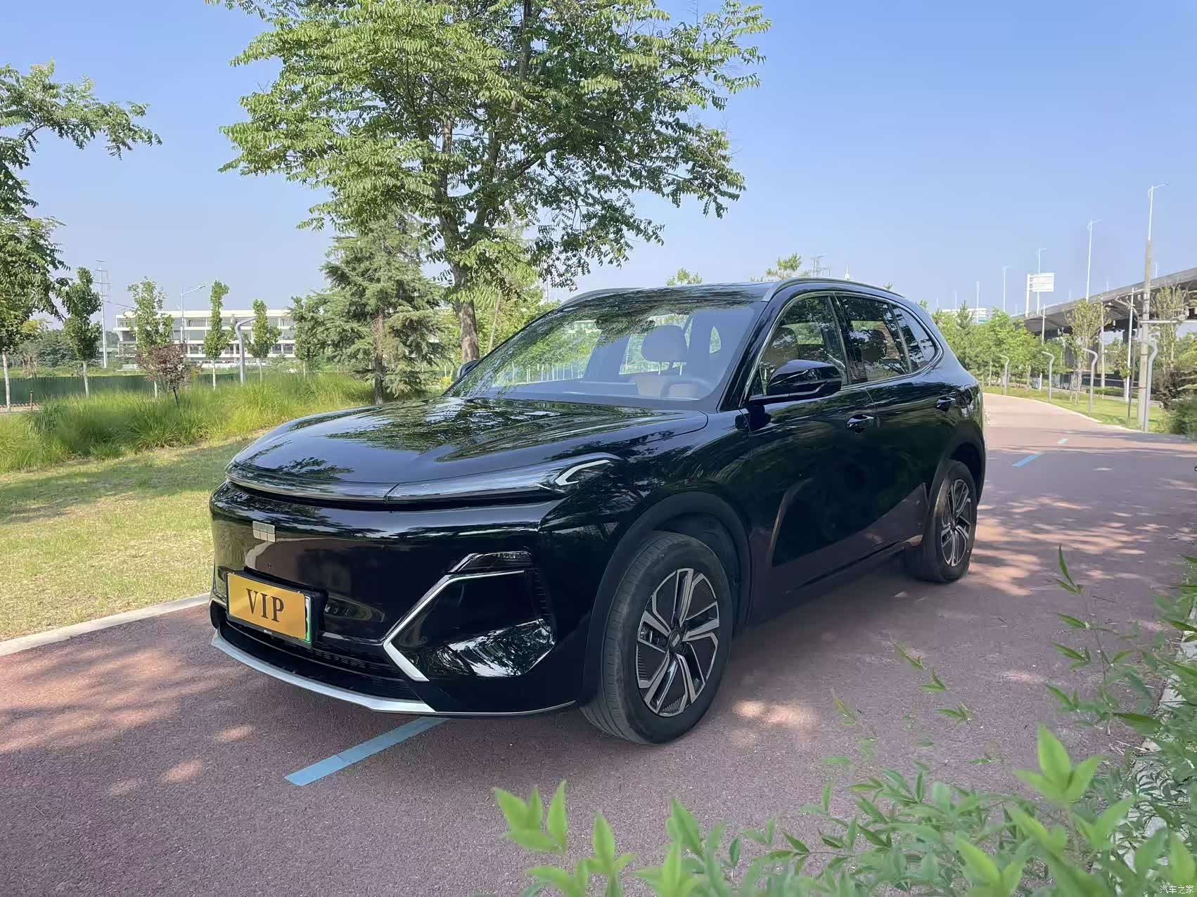 Geely 7, 2025 3