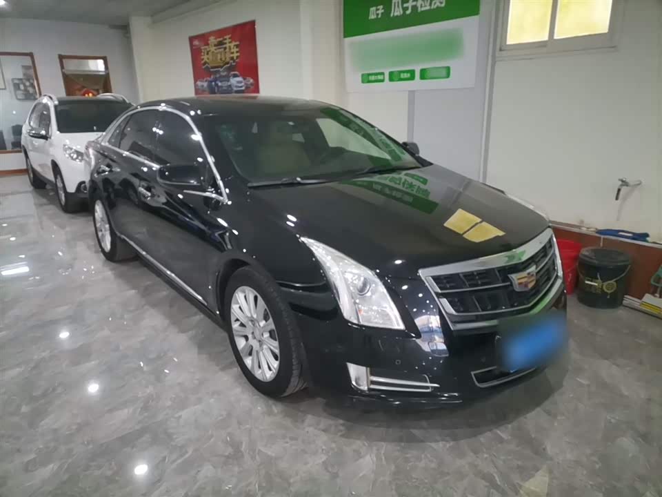 Cadillac XTS