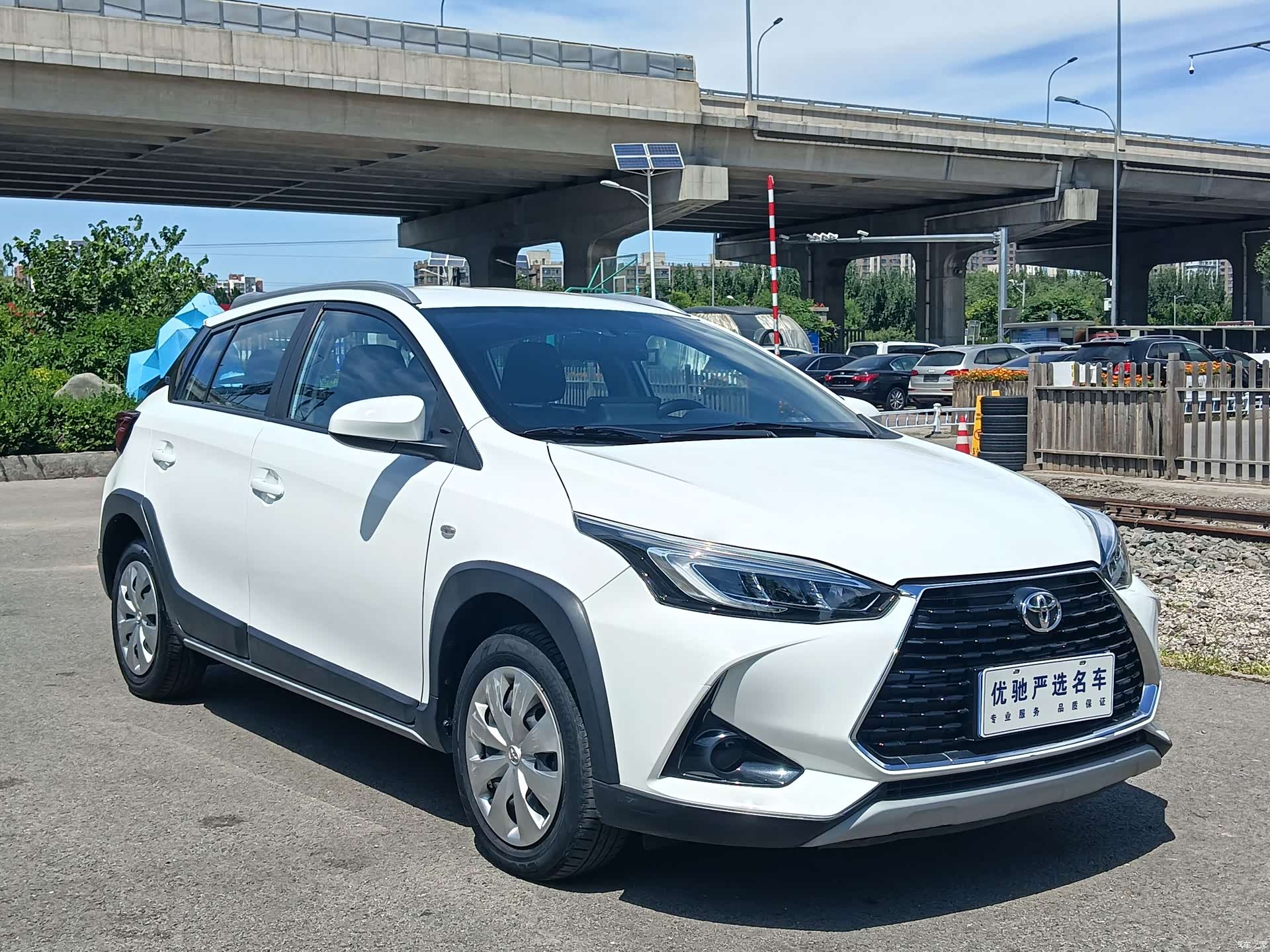 Toyota YARiS L, 2022 4