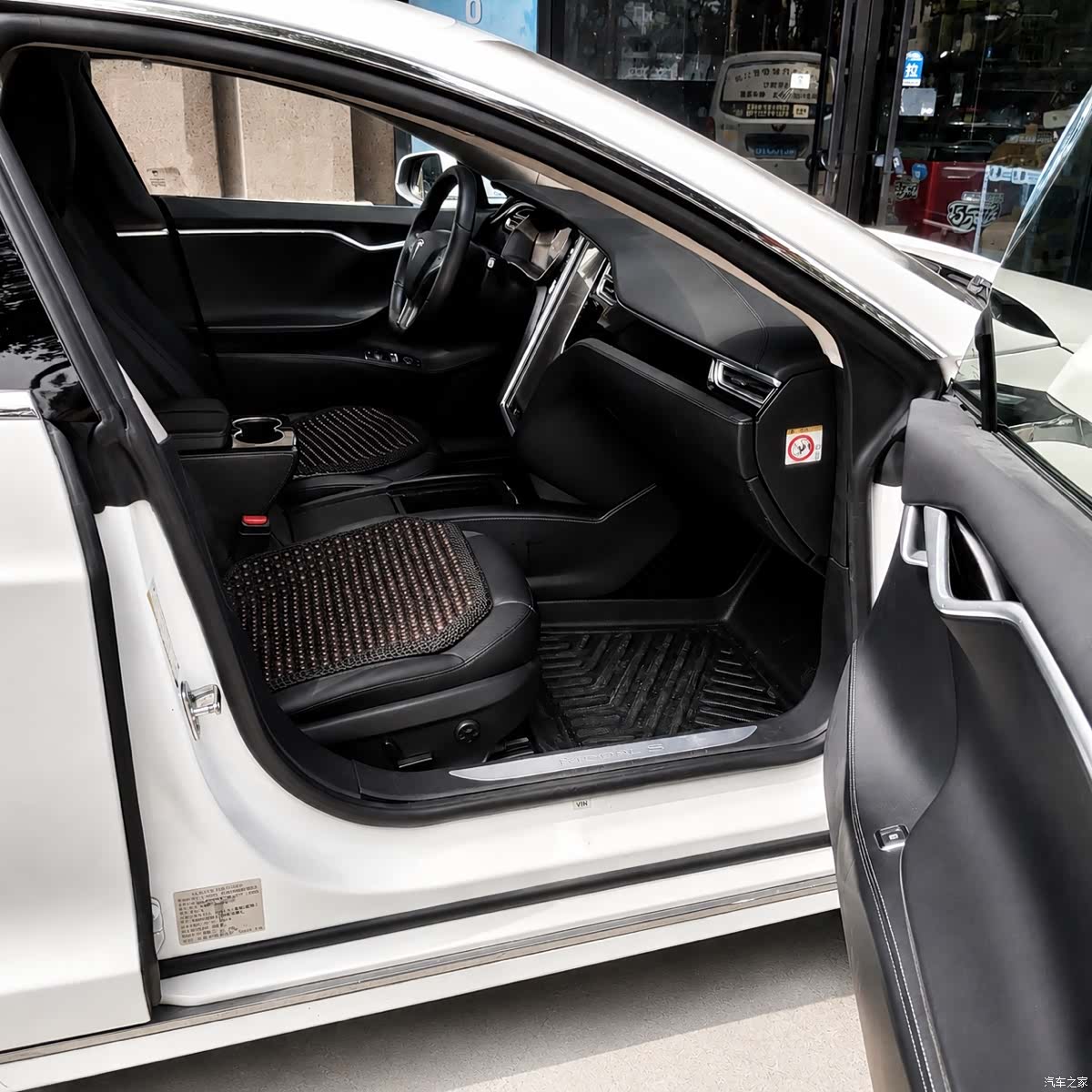 Tesla Model S, 2016 4