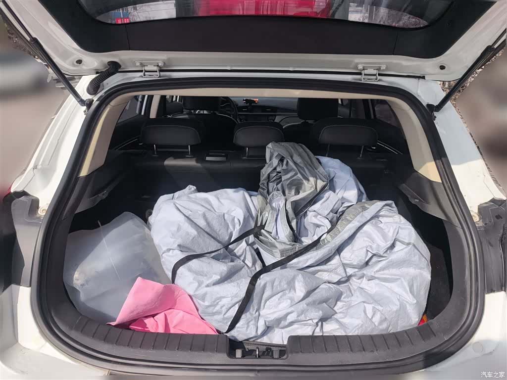 Geely Emgrand, 2017 10