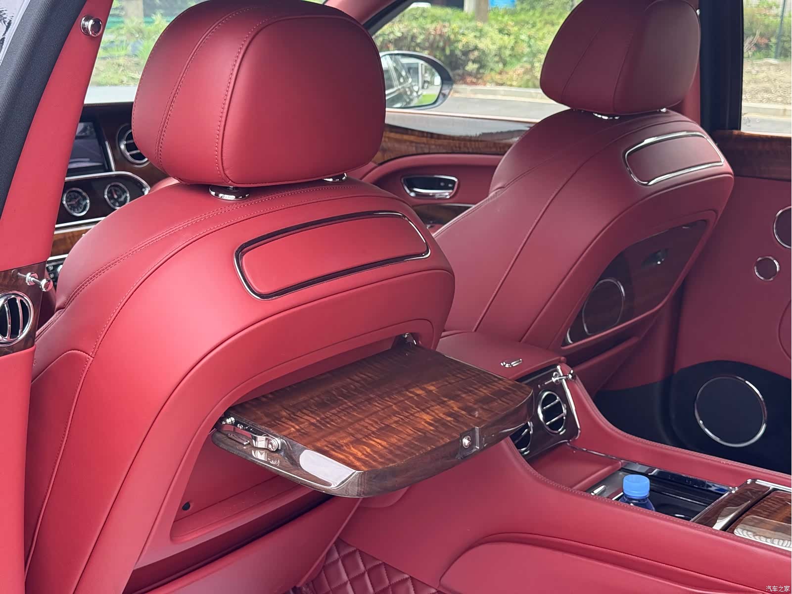 Bentley Mulsanne, 2018 12