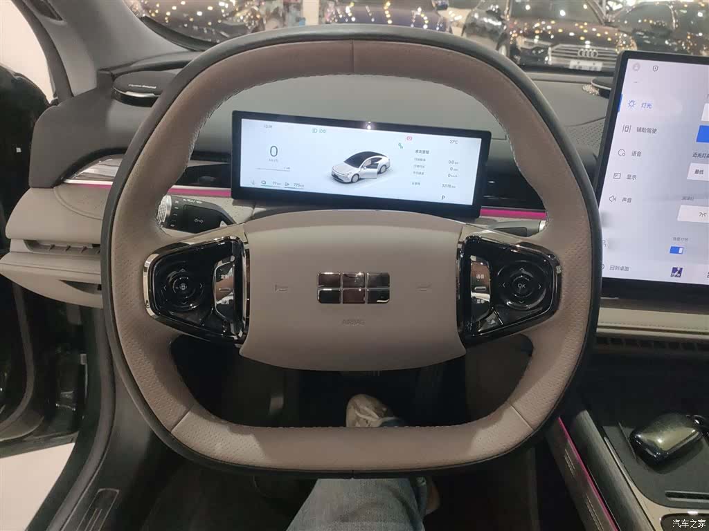 Geely 8, 2025 7