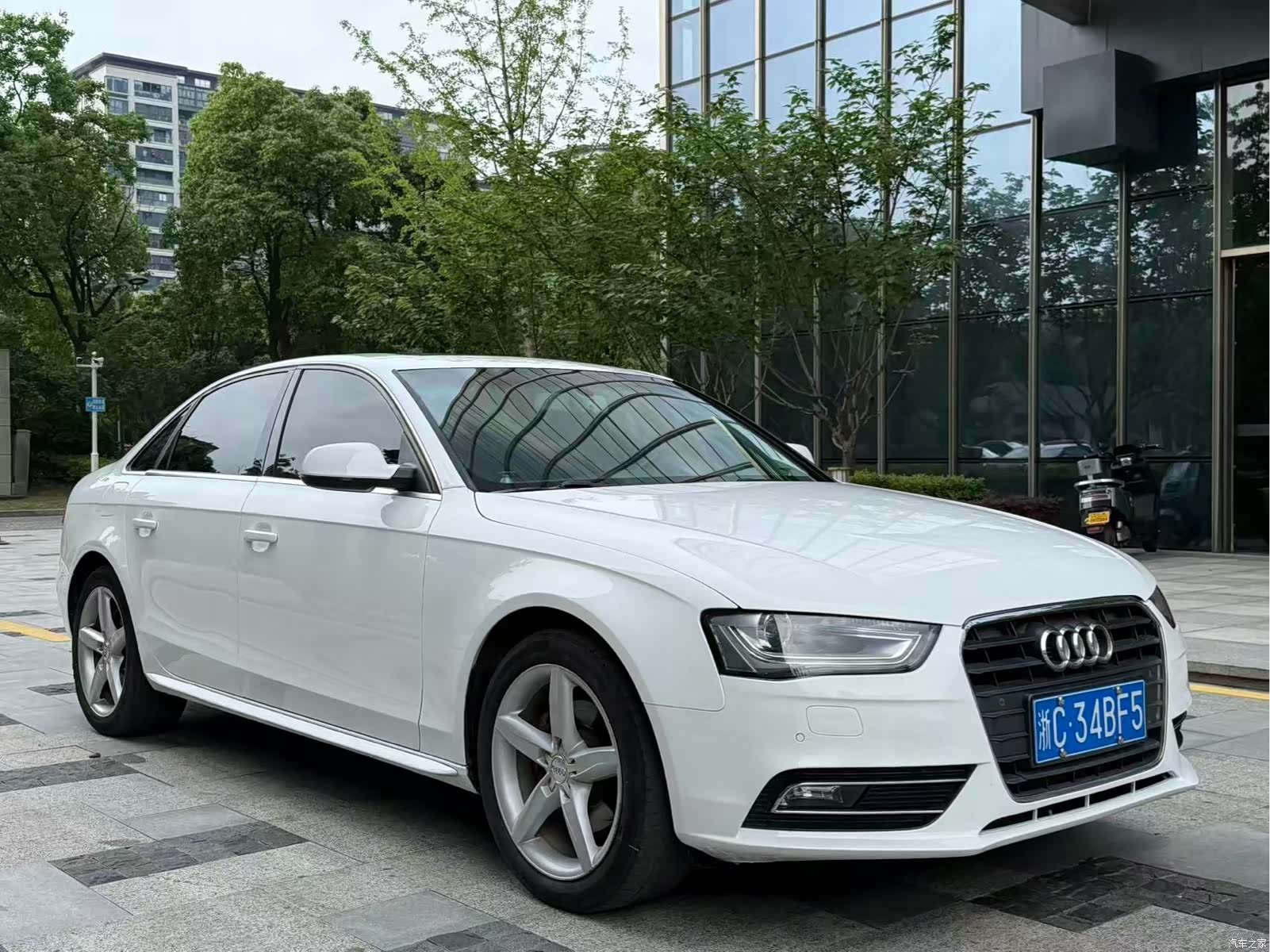 Audi A4L, 2015 3