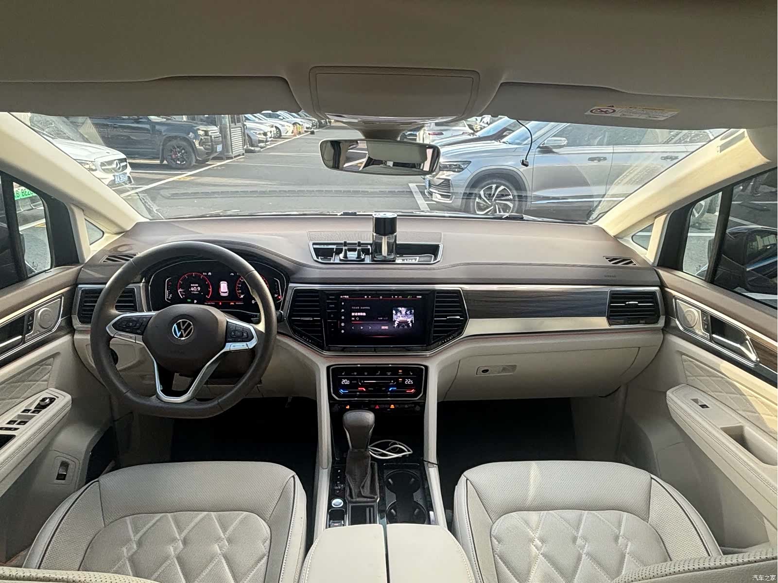 Volkswagen Viloran, 2020 9
