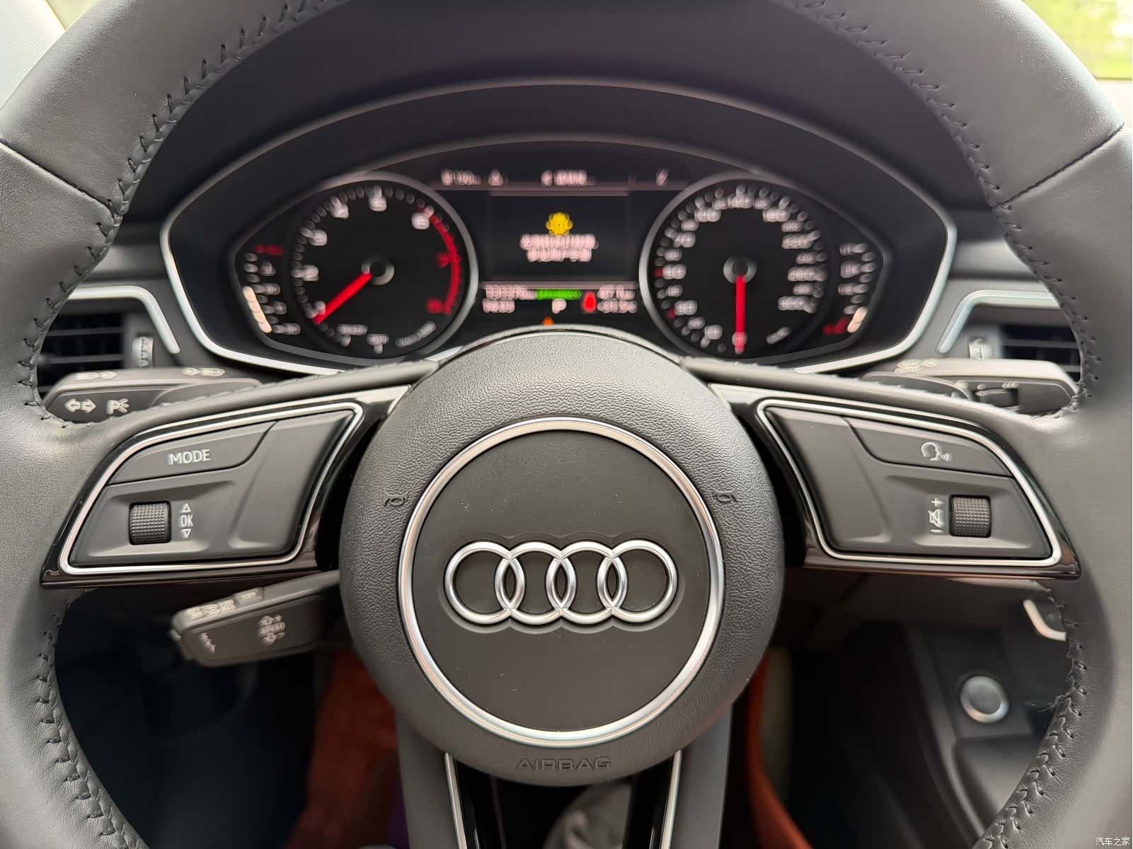 Audi A4L, 2017 11