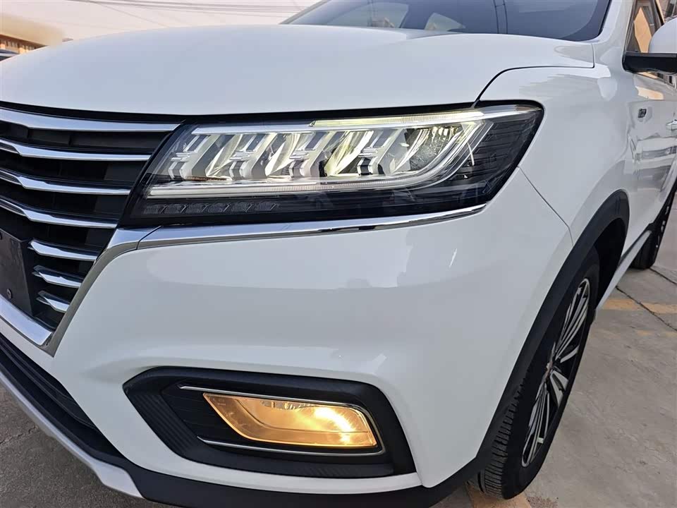 Roewe RX5