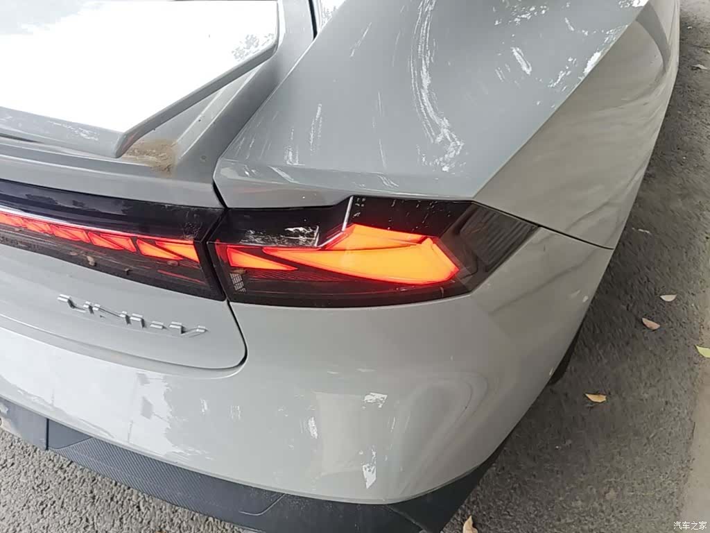 Changan UNI-V, 2023 8