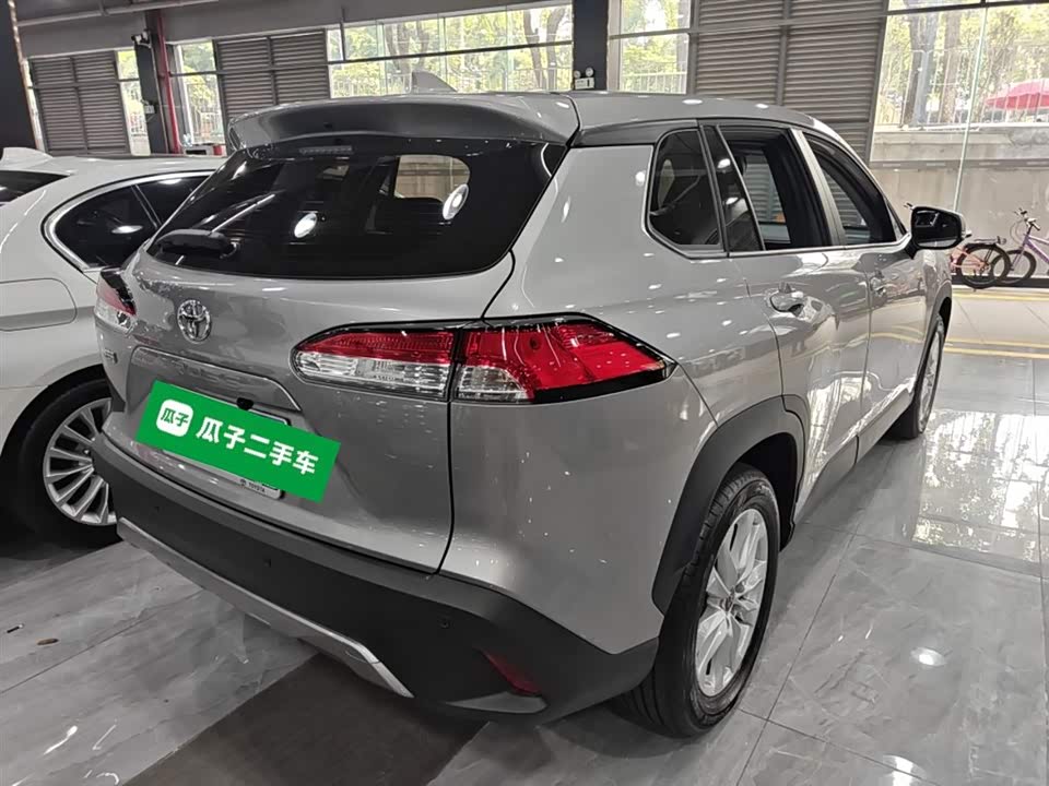 Toyota Corolla Sharp amplifier