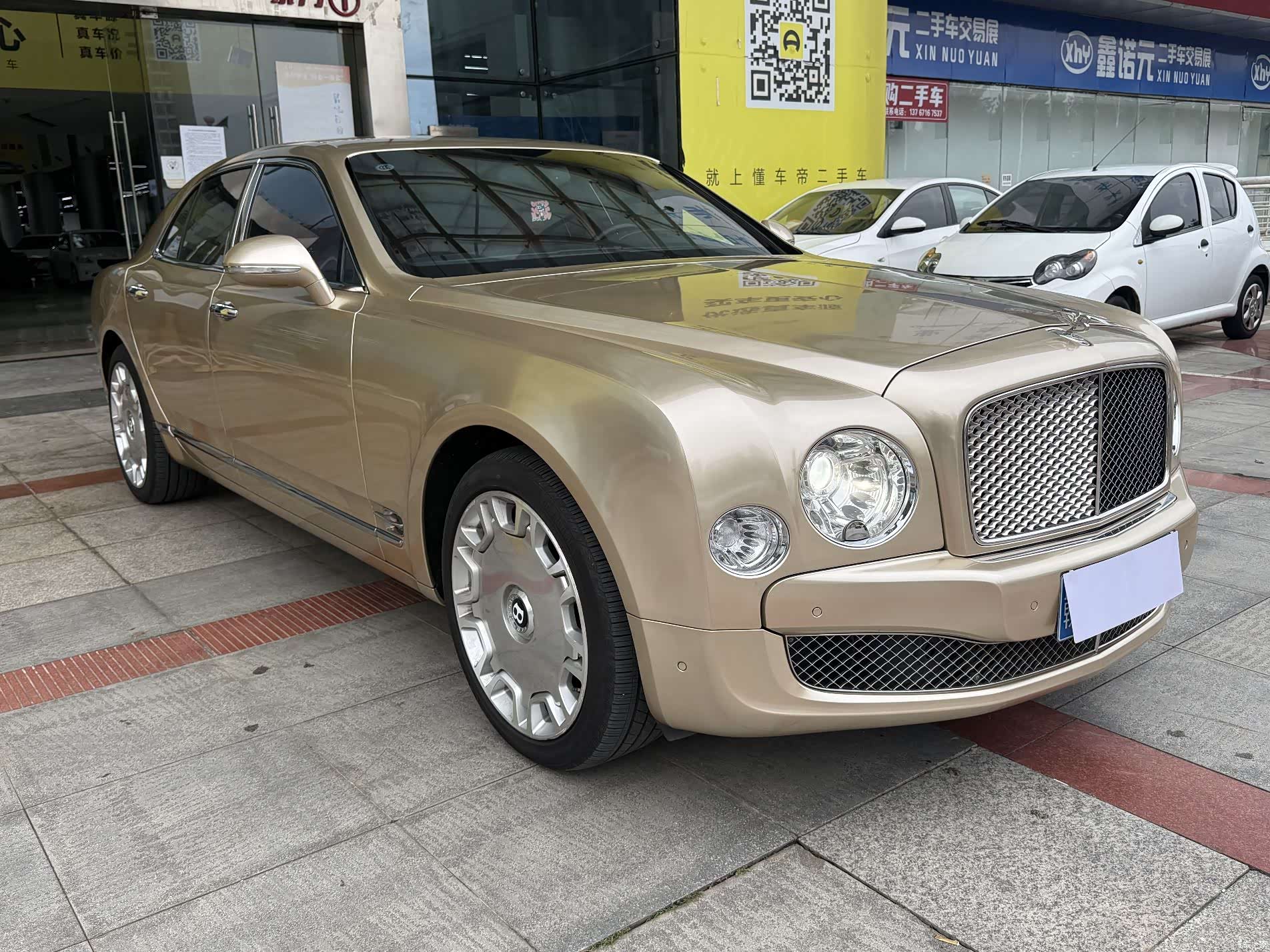 Bentley Mulsanne, 2012 3