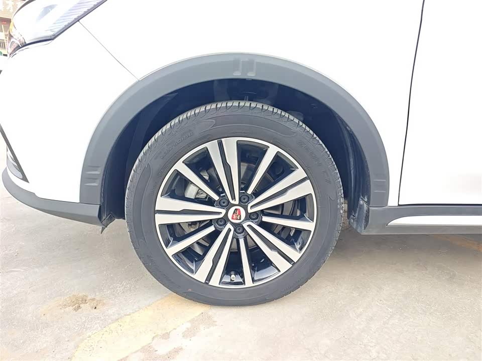 Roewe RX5
