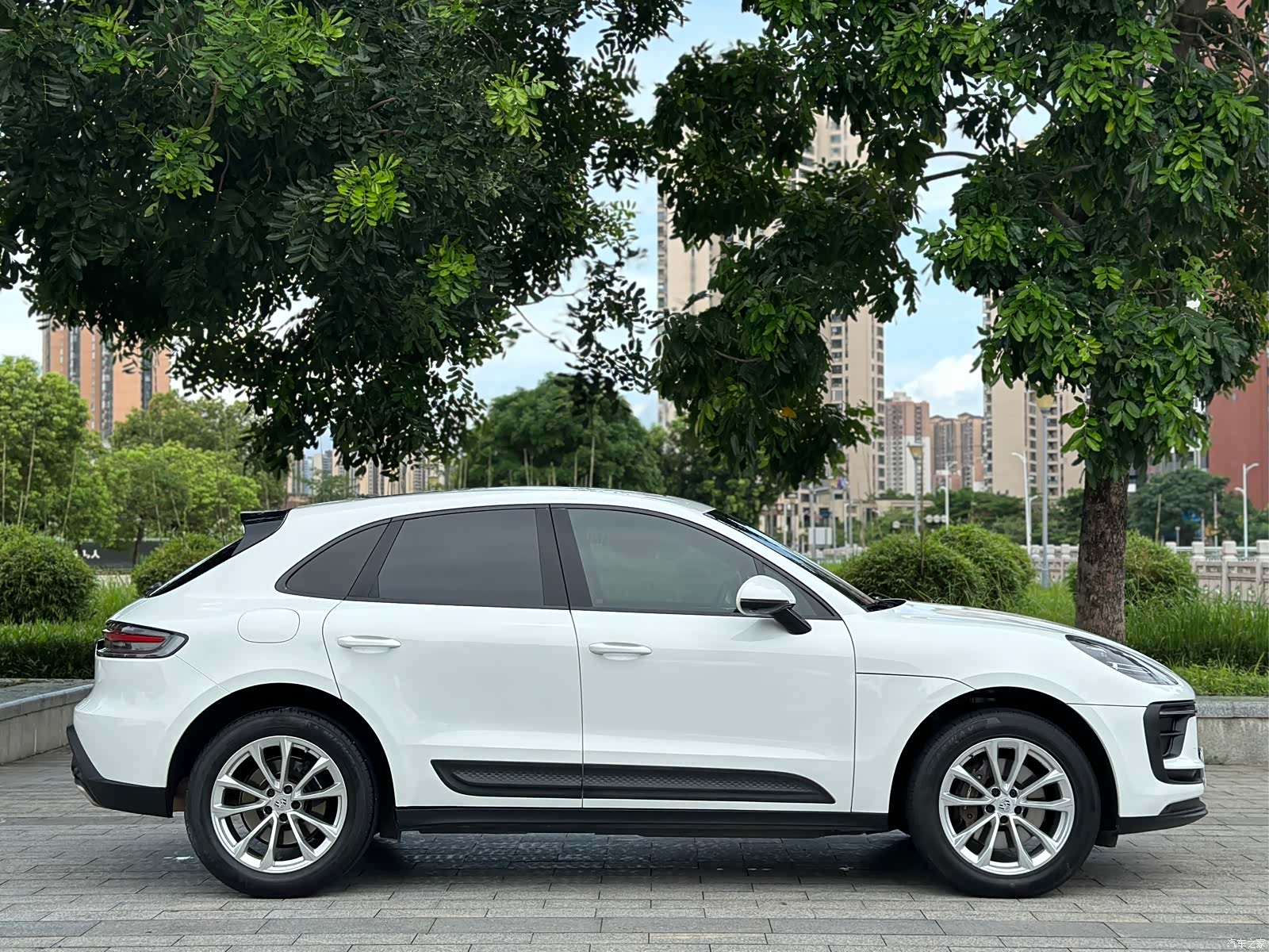 Porsche Macan, 2022 все фото