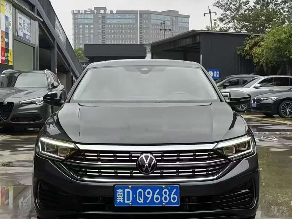 Volkswagen Sagitar