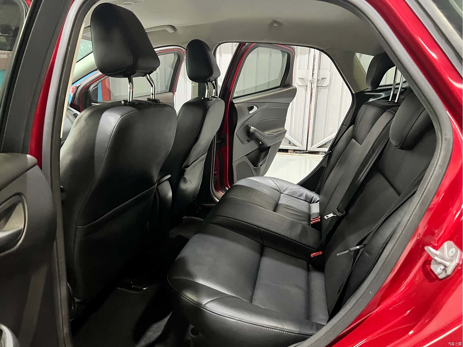 Ford Focus, 2014 6