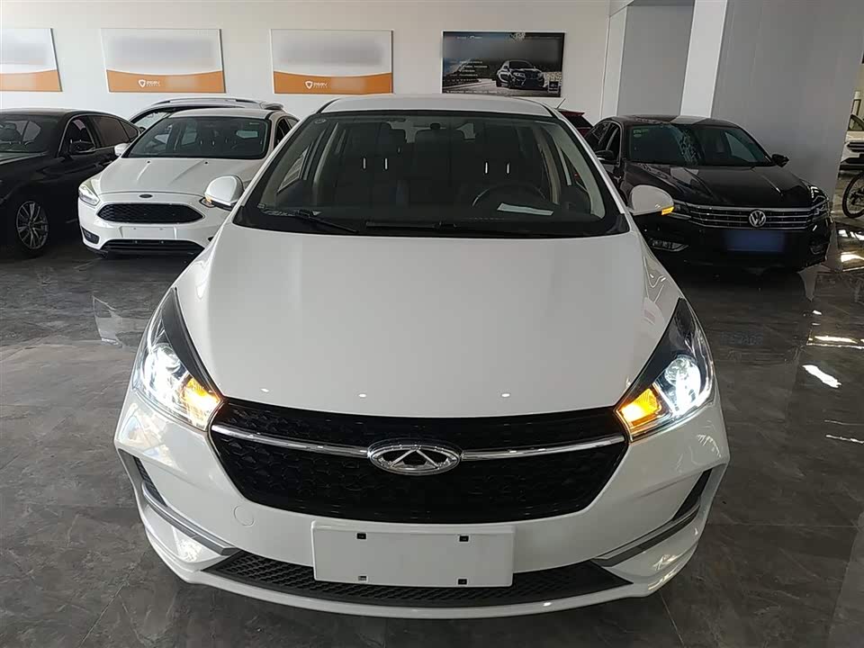 Chery Arrizo 5