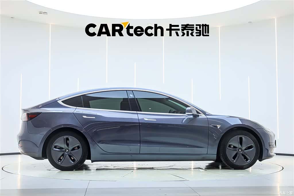 Tesla Model 3, 2020 4