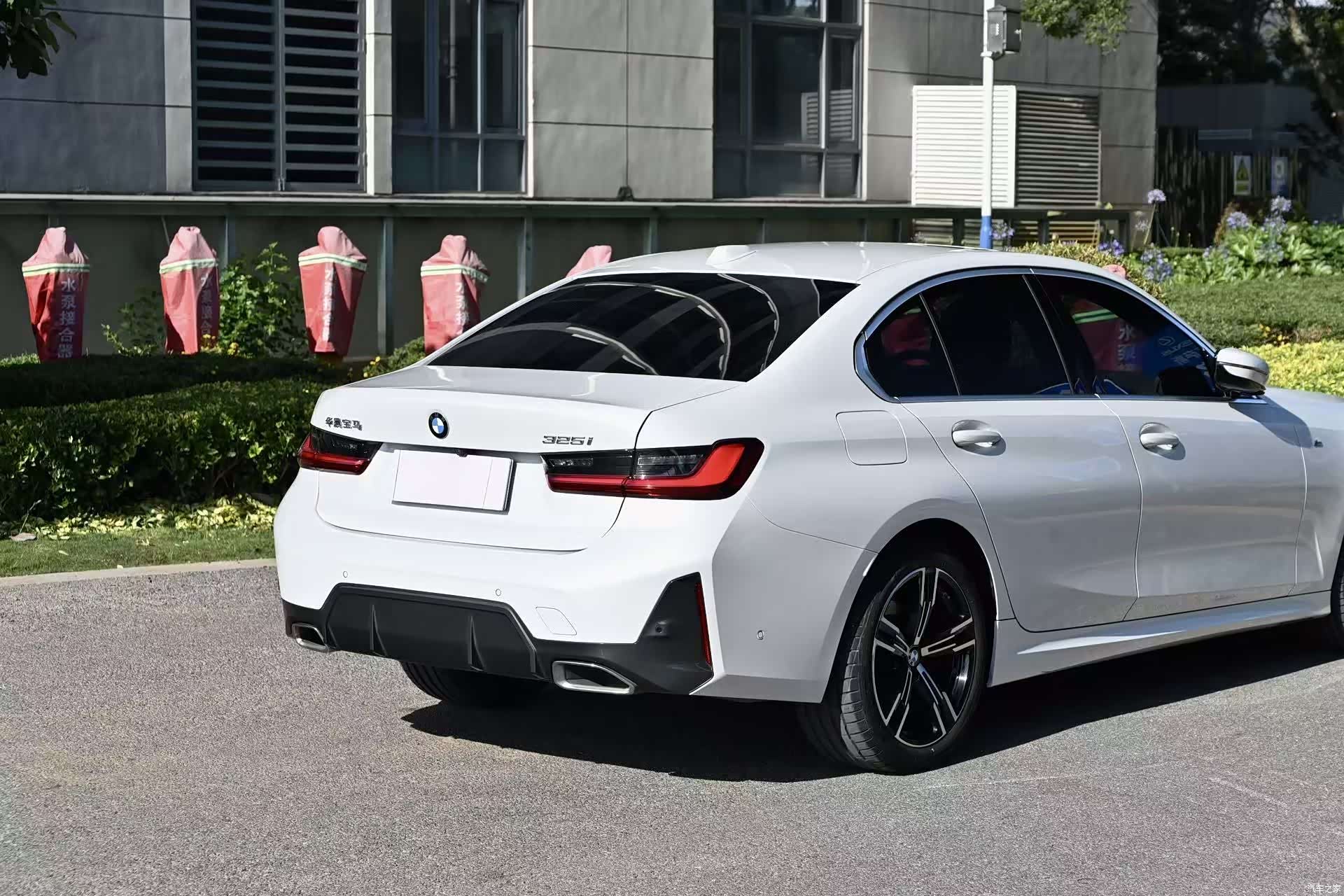 BMW 3 Series, 2023 22