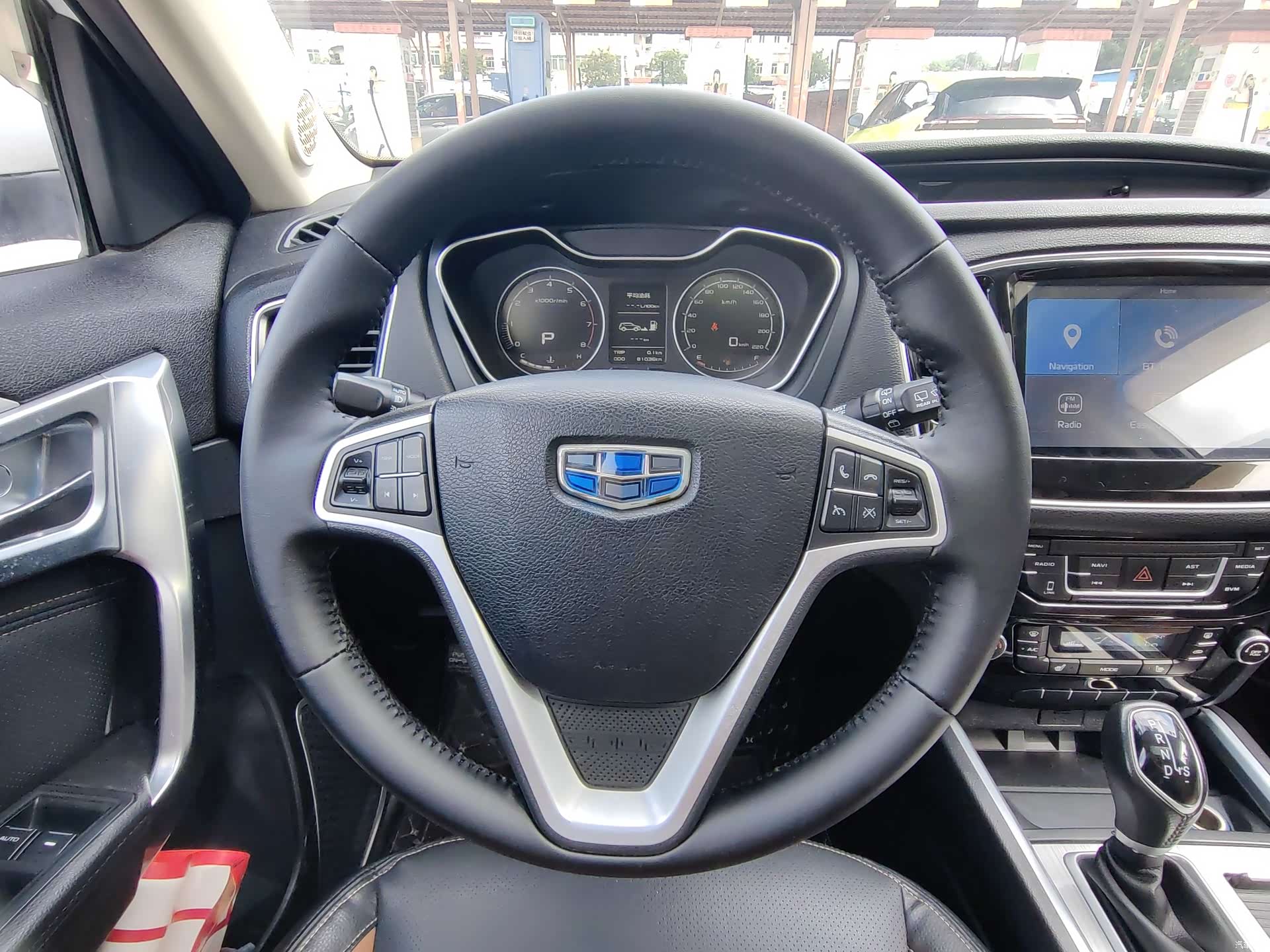 Geely X6, 2018 15