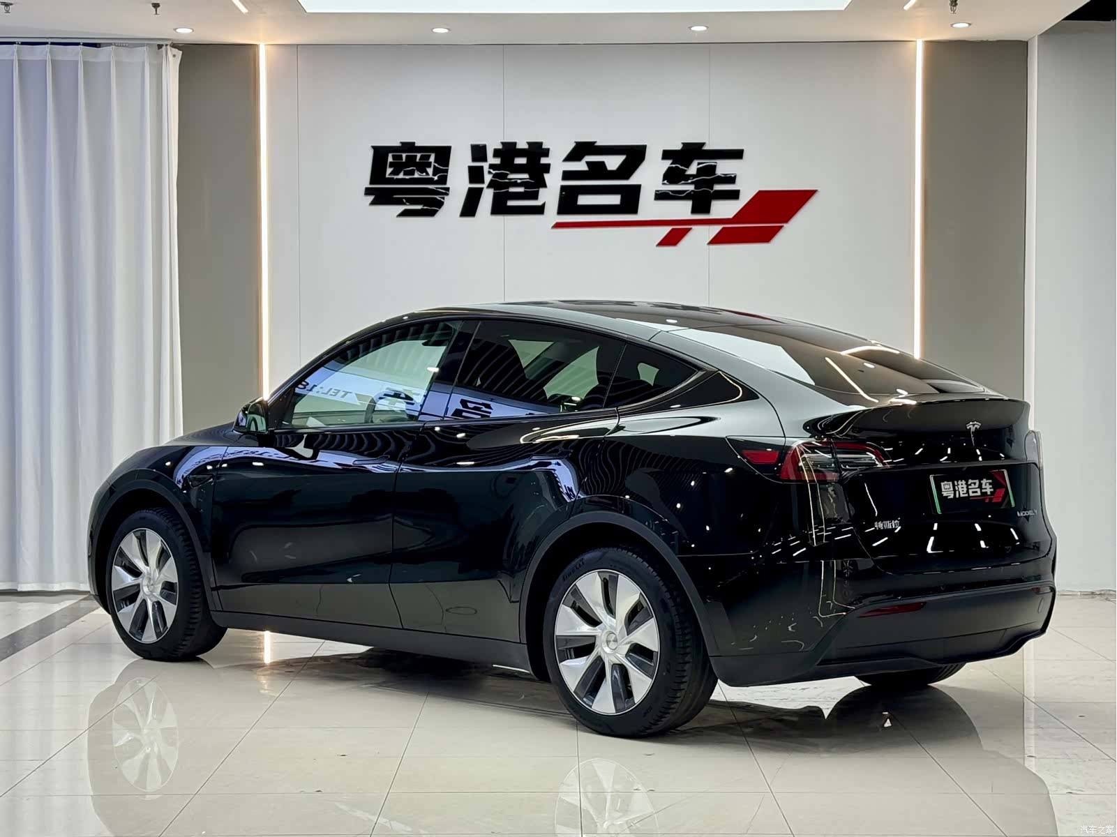 Tesla Model Y, 2023 3