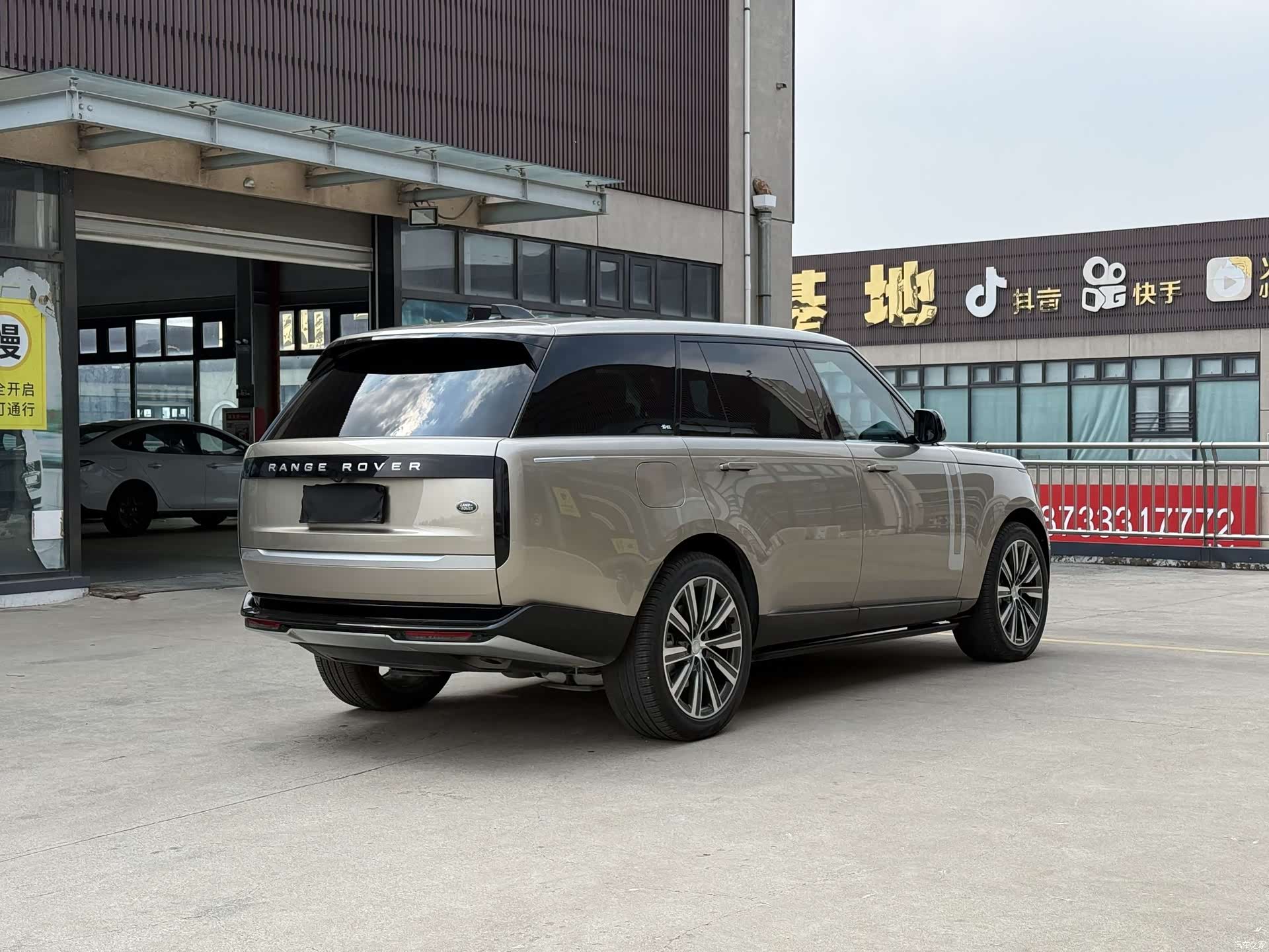 Land Rover Range Rover, 2025 все фото