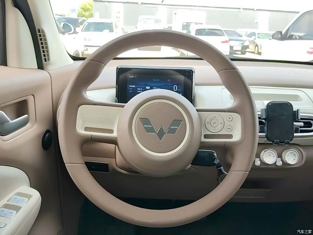 Wuling MINIEV, 2025 11