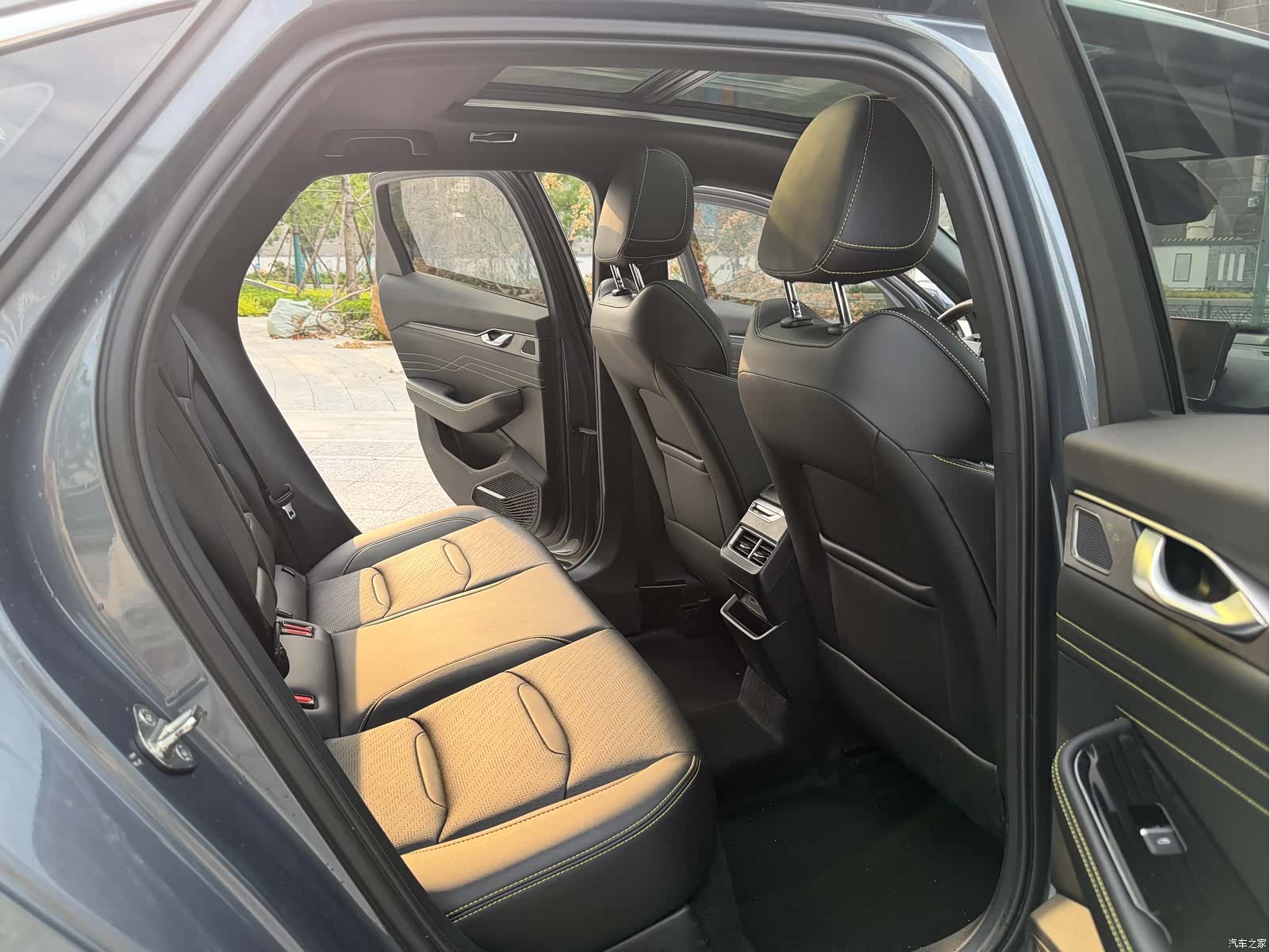 Geely Preface, 2024 15