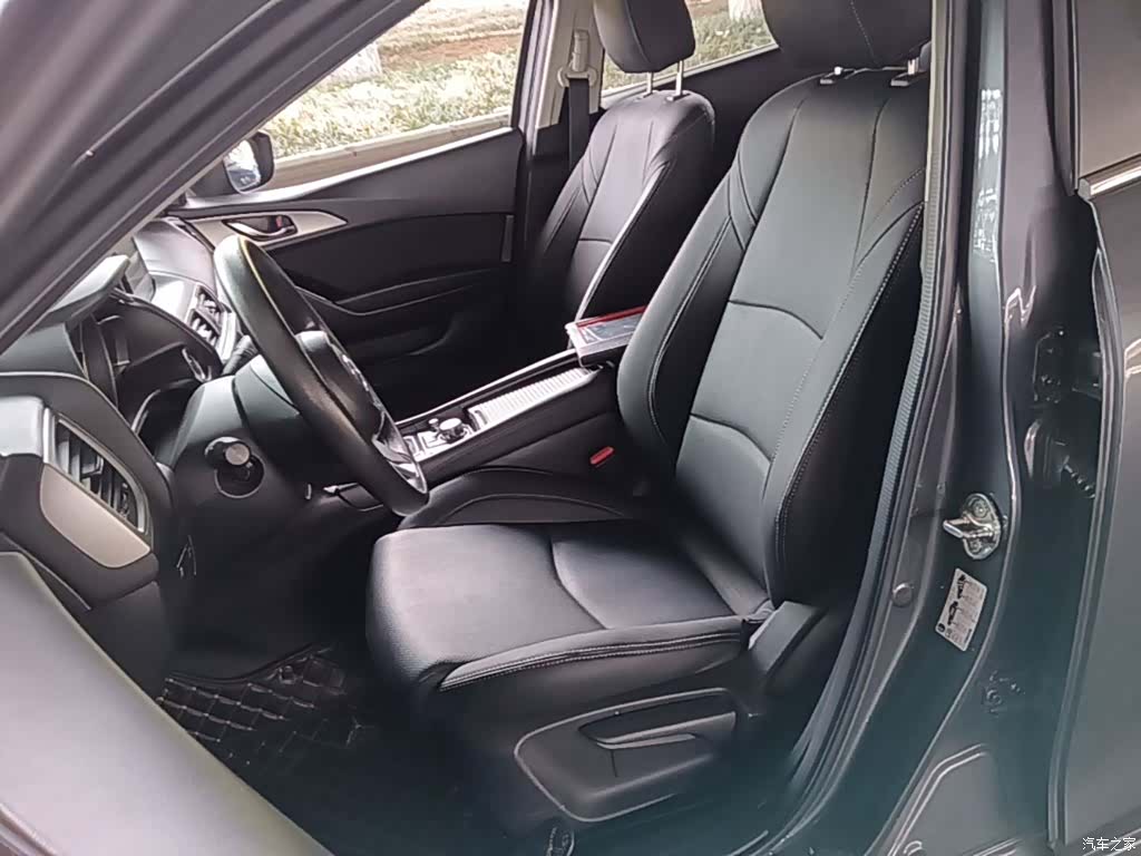 Mazda Mazda3, 2019 15