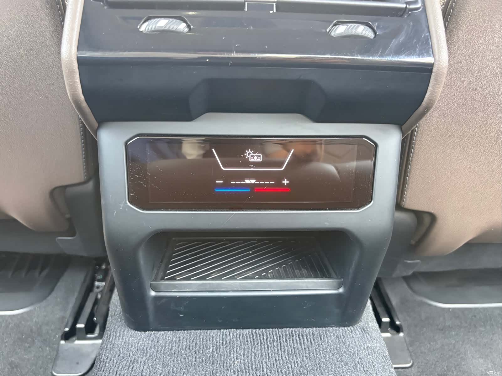 BMW 5 Series, 2025 25