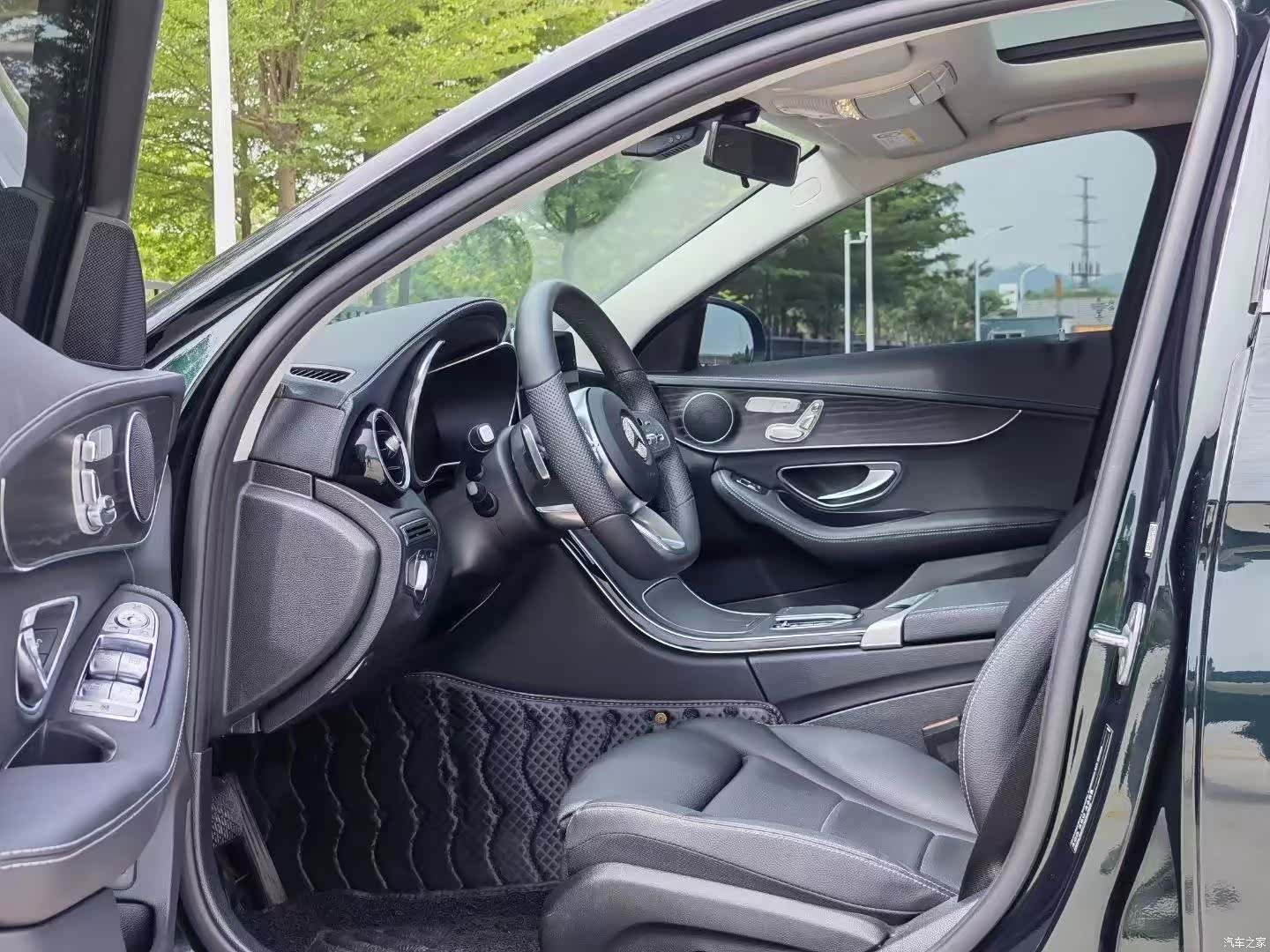 Mercedes-Benz C-Class, 2021 4
