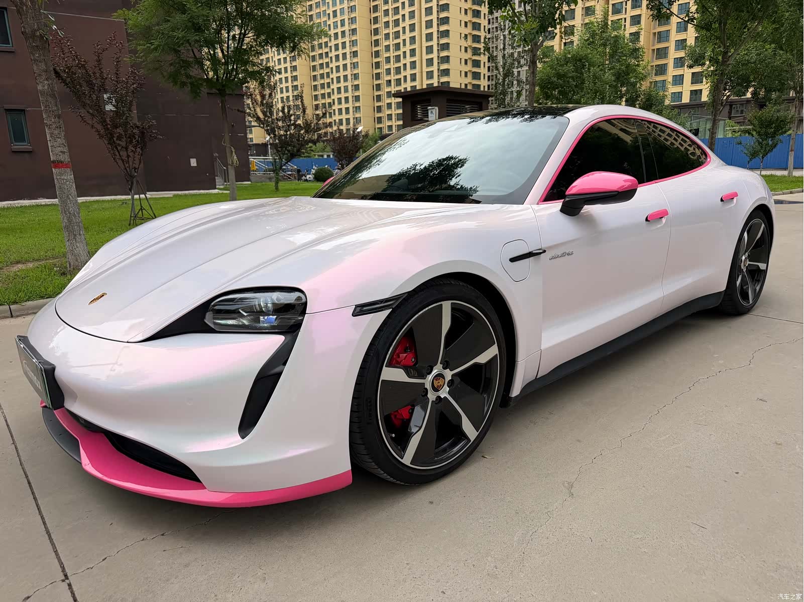 Porsche Taycan, 2021 1