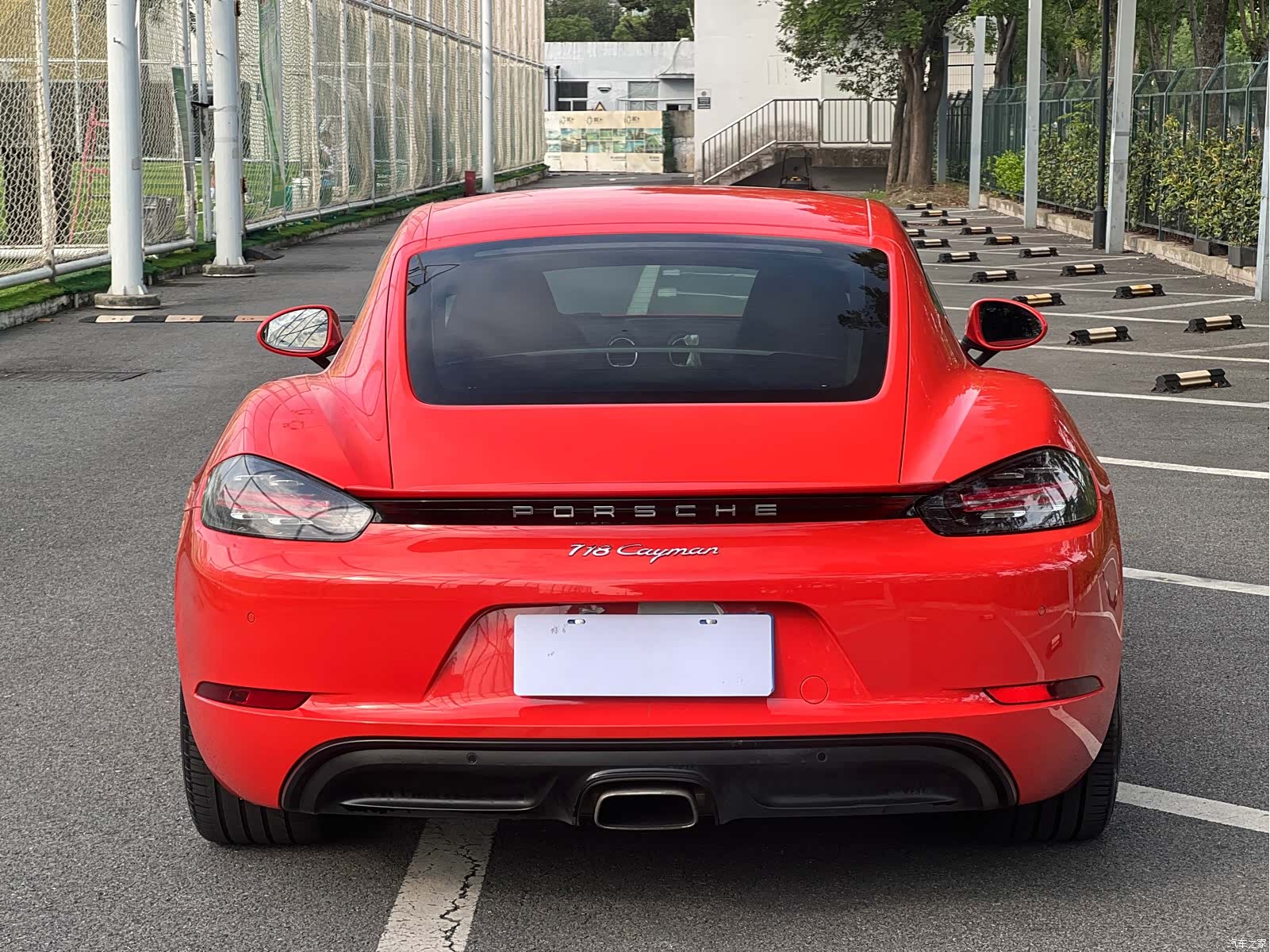 Porsche Cayman, 2017 все фото