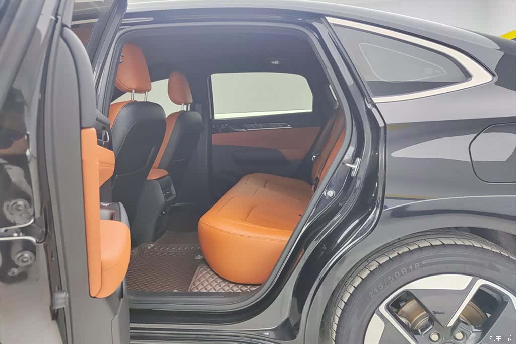 Wuling Starlight, 2025 11