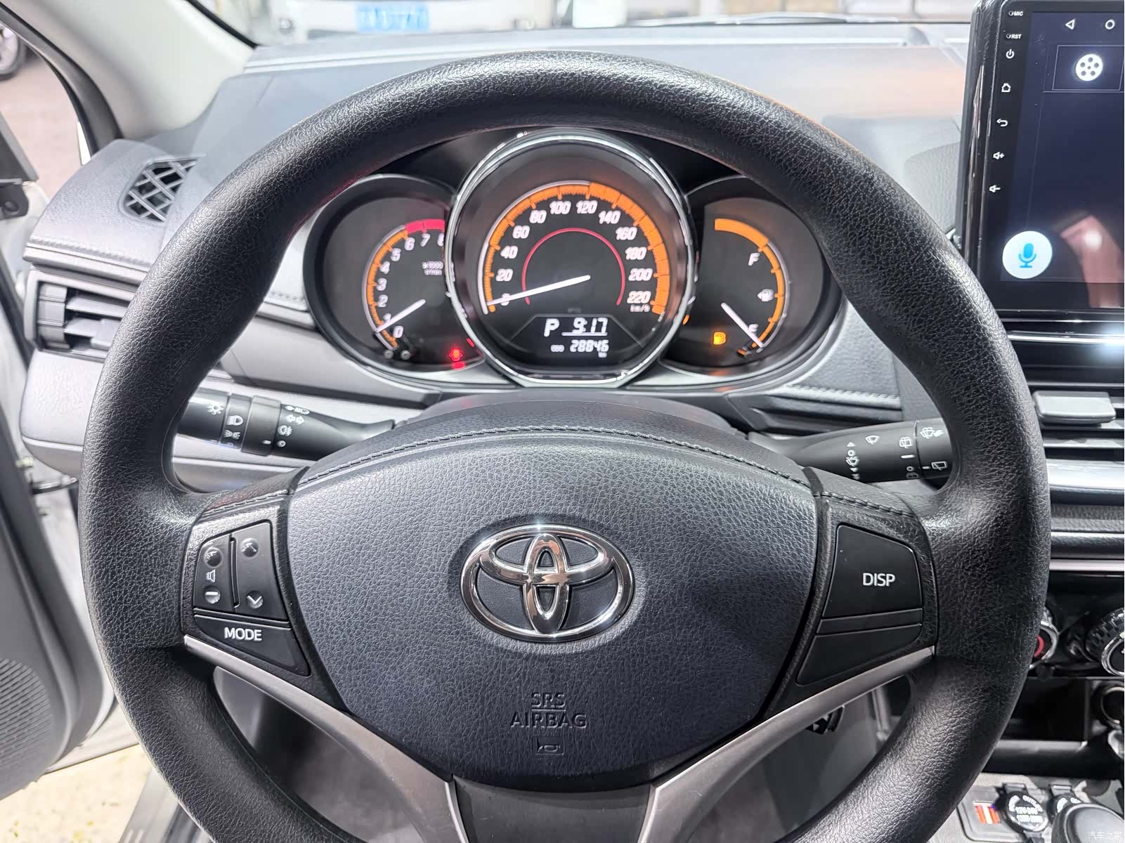 Toyota YARiS L, 2022 14