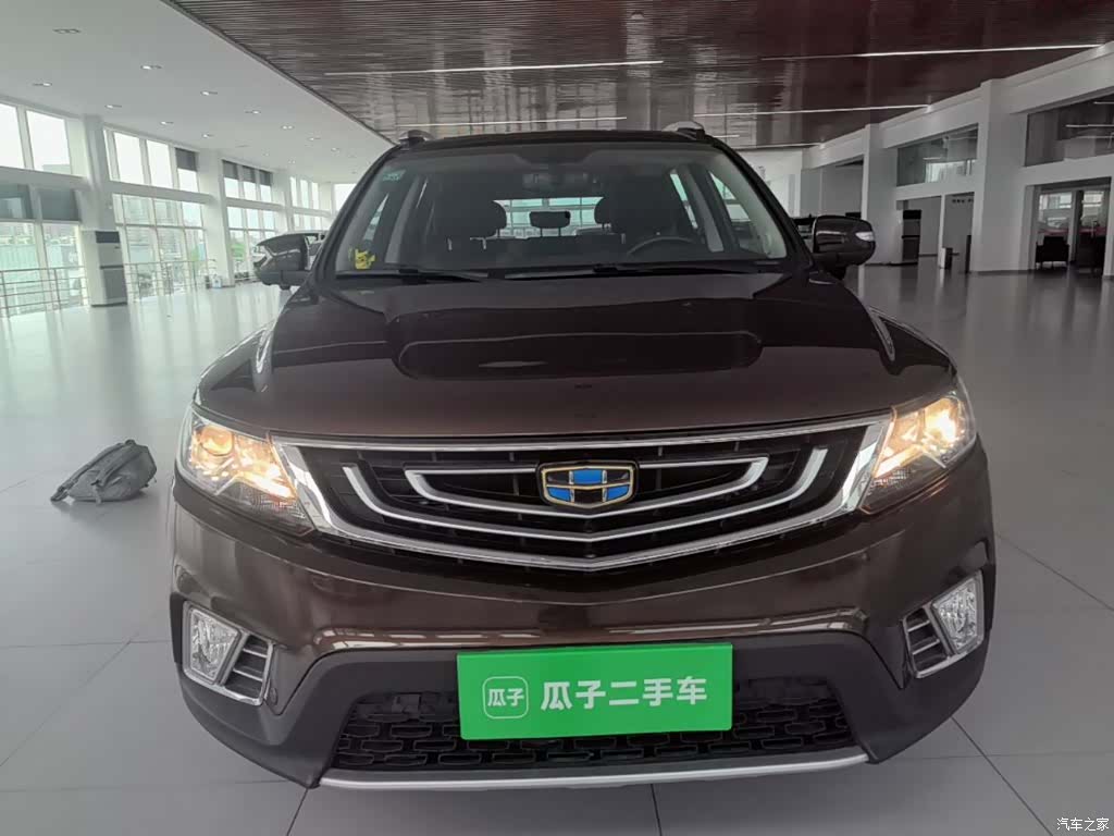 Geely X6, 2017 3