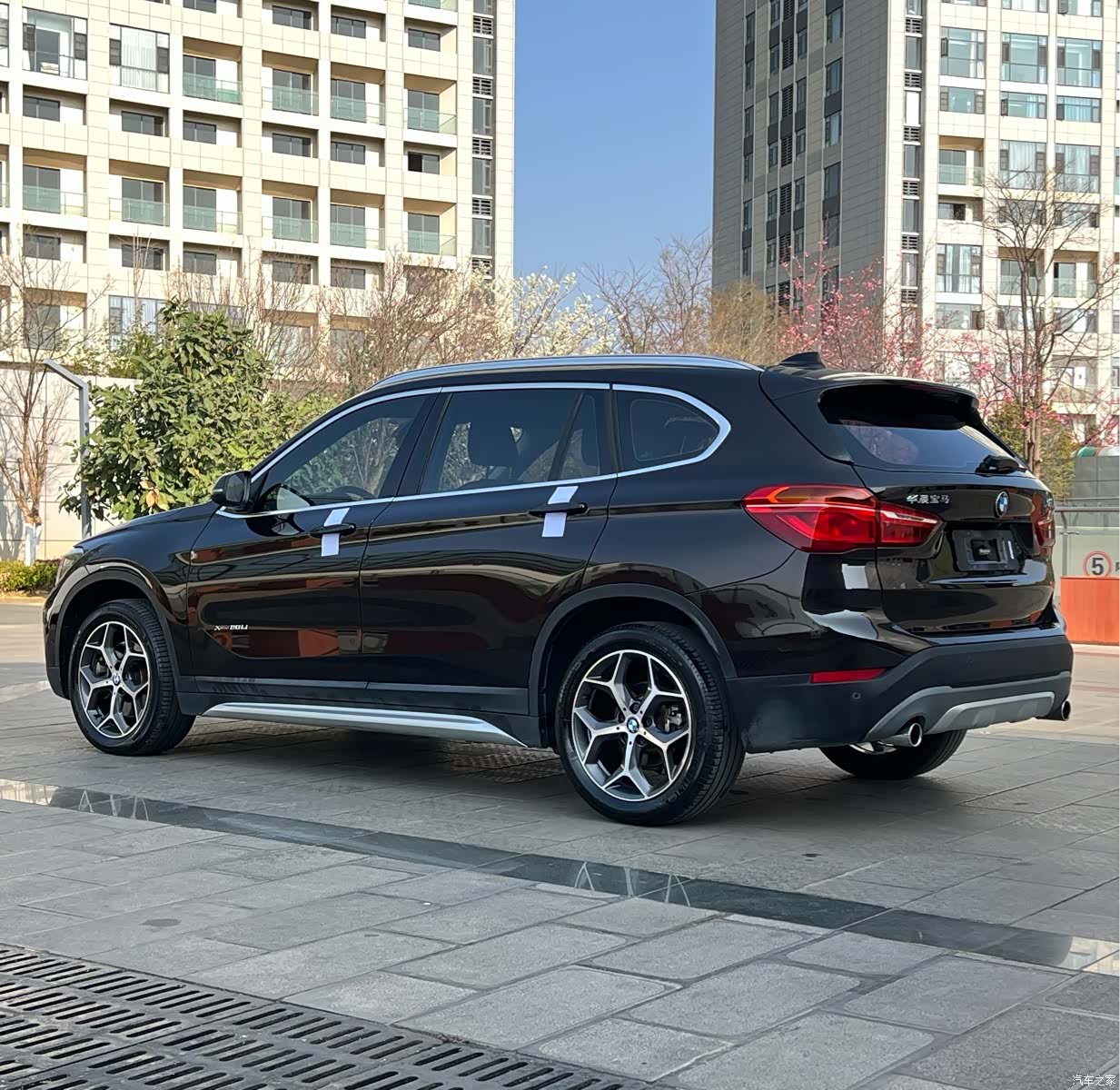 BMW X1, 2018 все фото