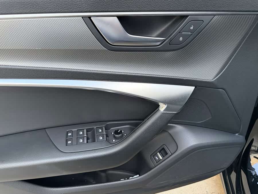 Audi A6L 2021, фото 9