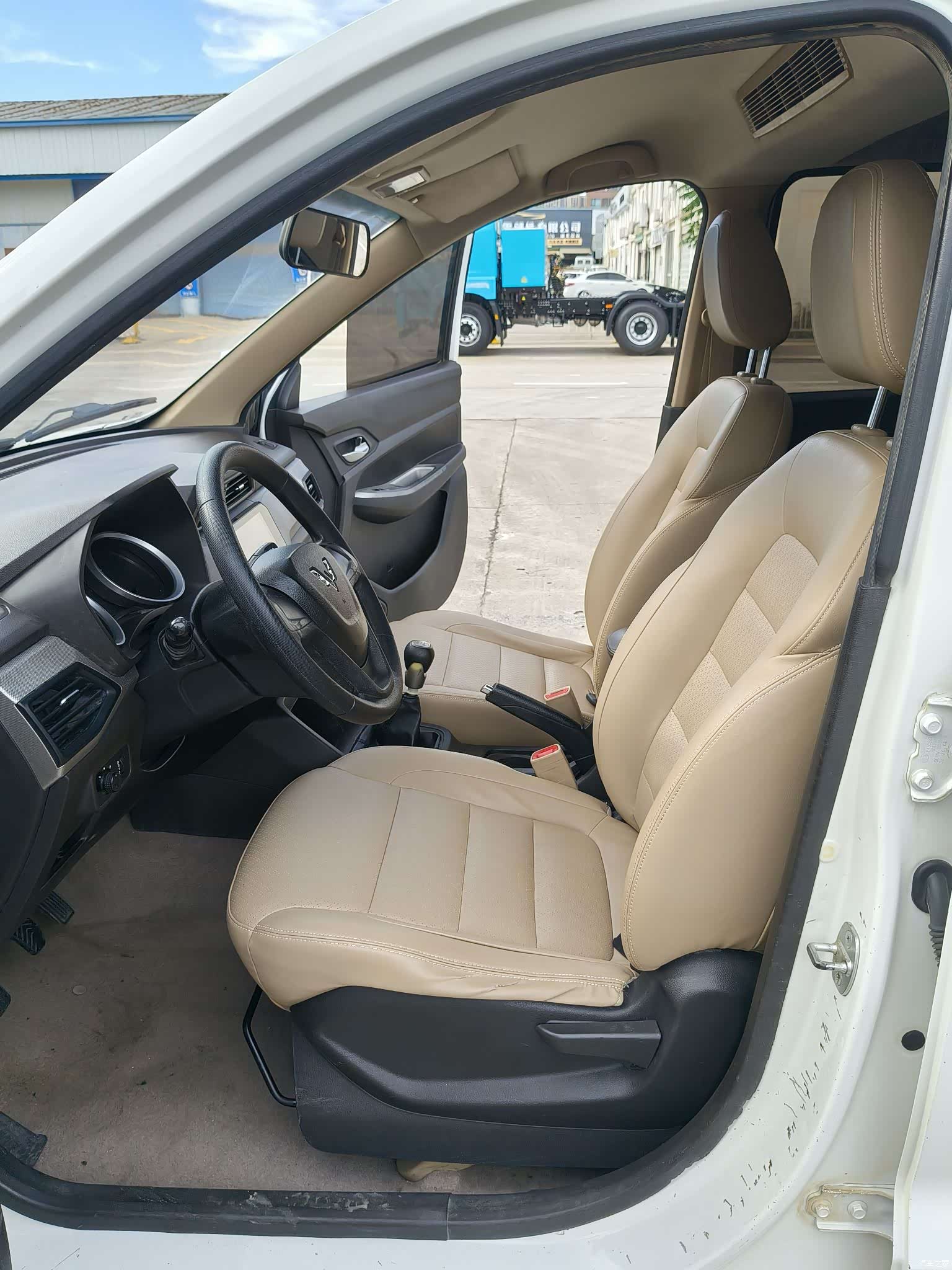 Wuling Hongguang, 2018 12