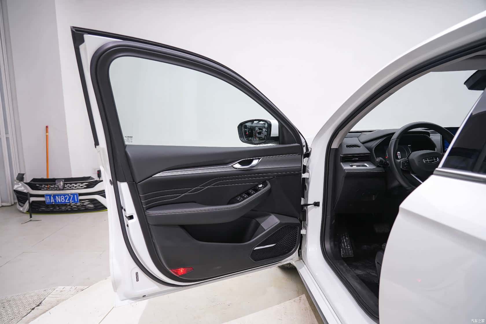 Geely Preface, 2023 13
