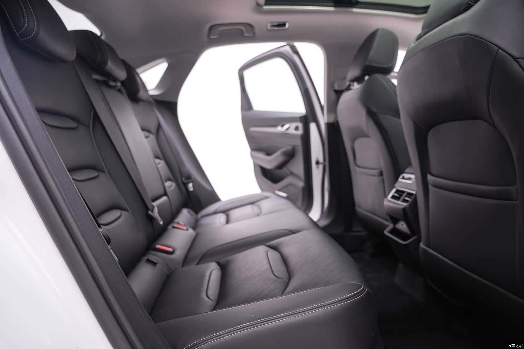 Geely Preface, 2023 24