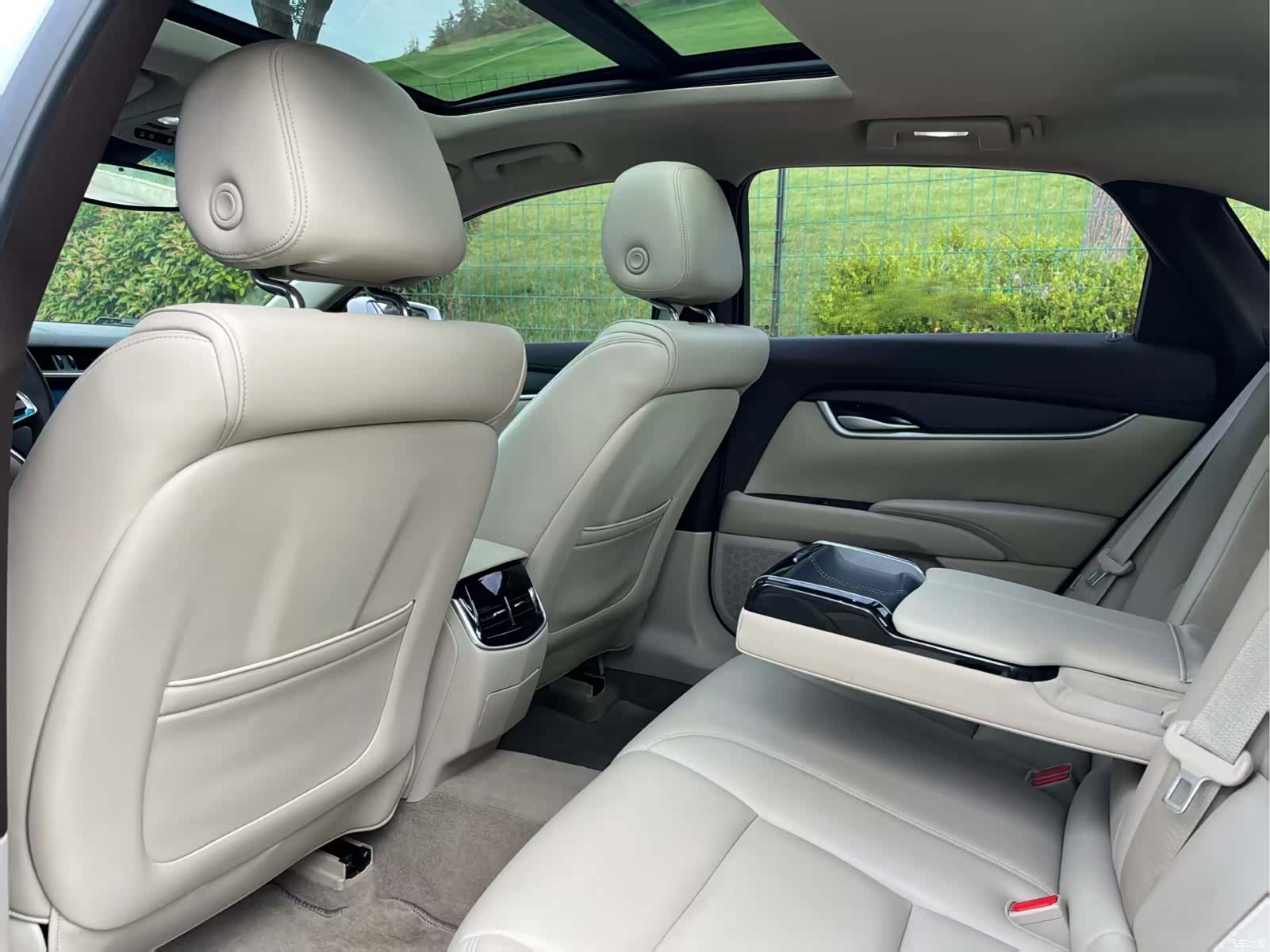 Cadillac XTS, 2017 8