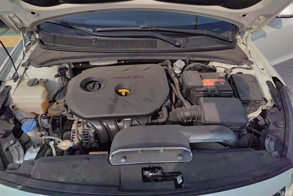 Hyundai GLS, 2016 10