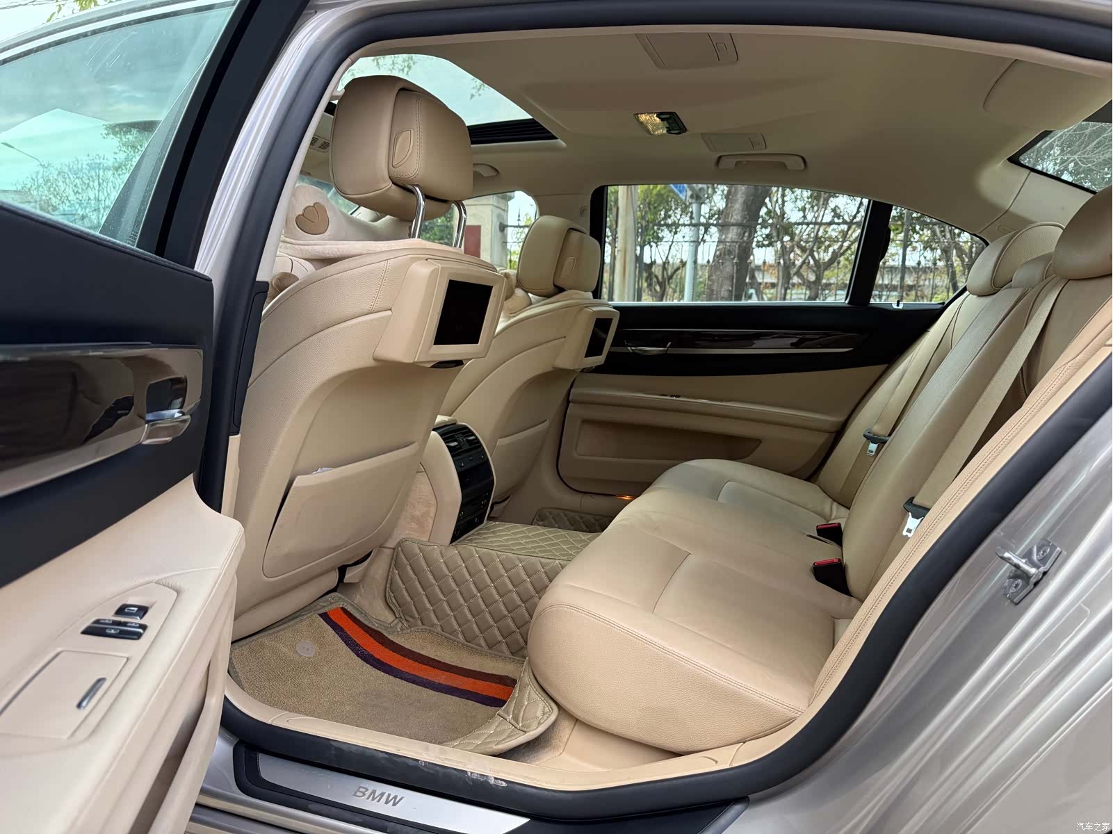 BMW 7 Series, 2011 12