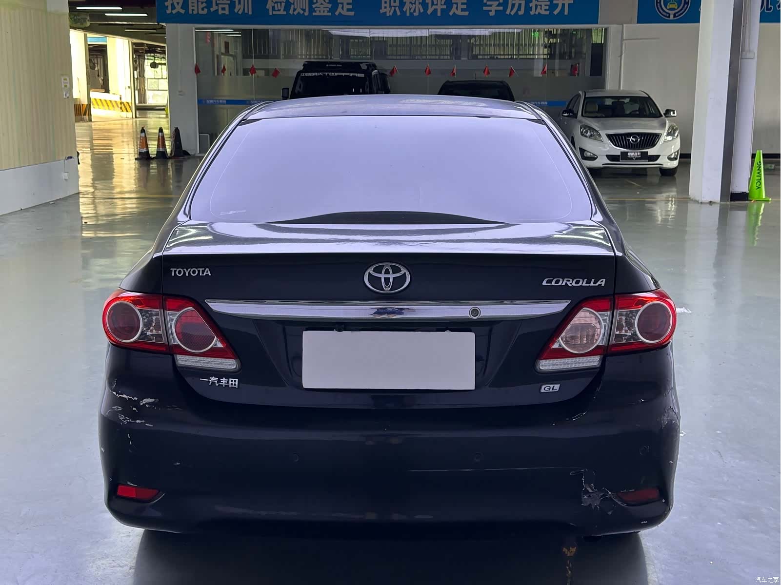 Toyota Corolla, 2013 все фото