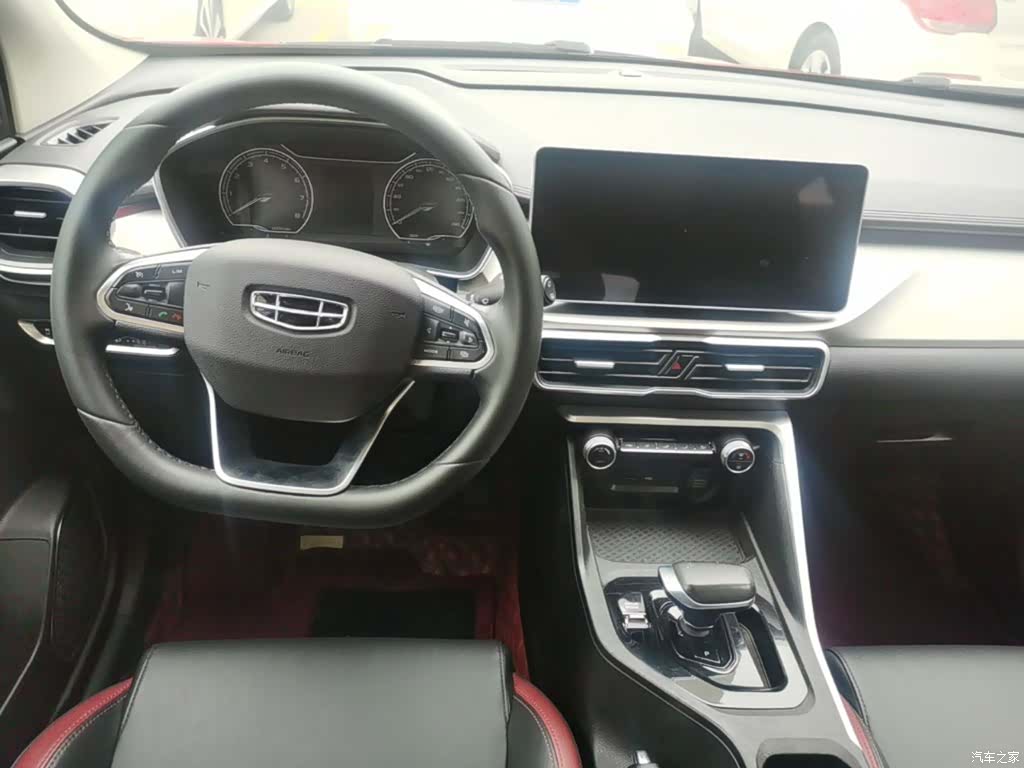 Geely Coolray, 2021 10