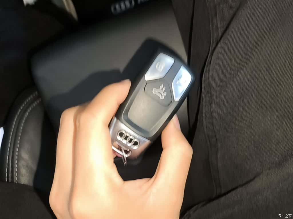 Audi Q5L, 2024 9