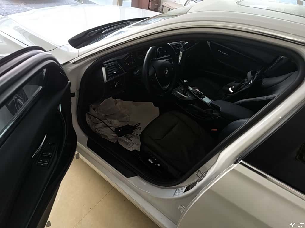 BMW 3 Series, 2016 12