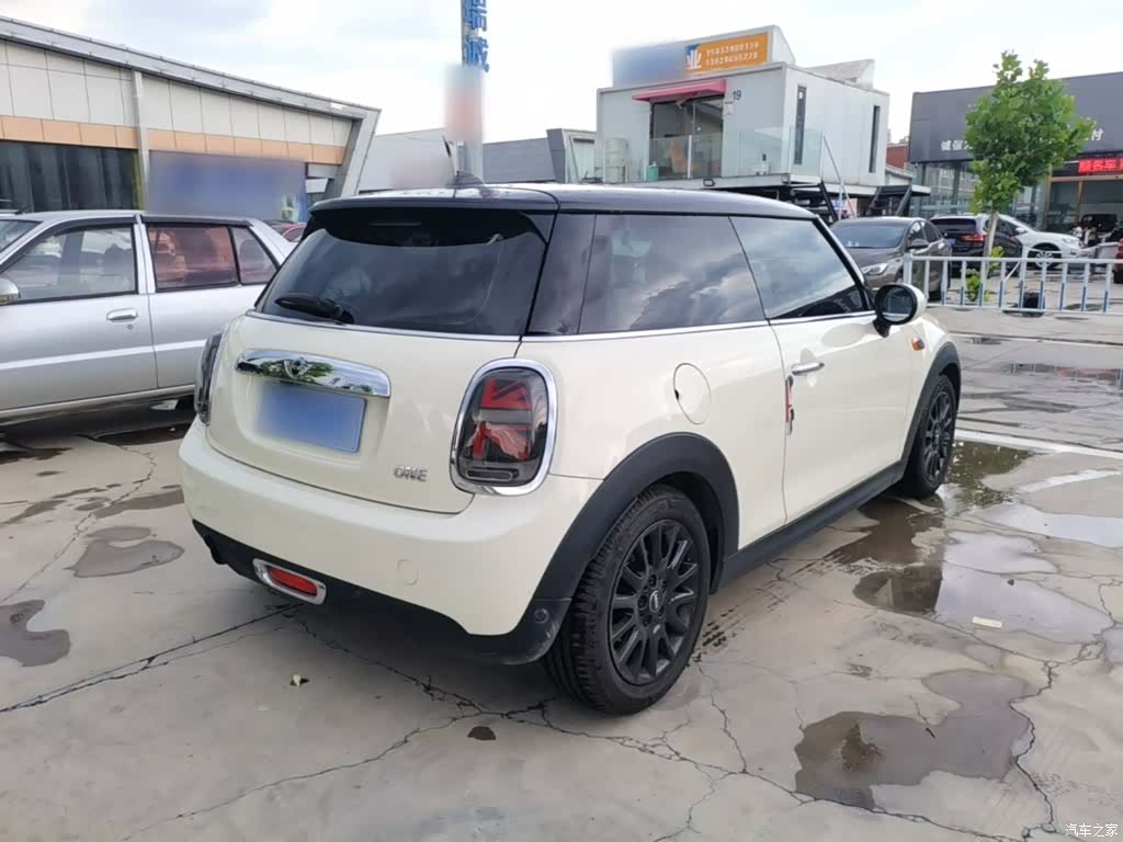 Mini ONE, 2017 7