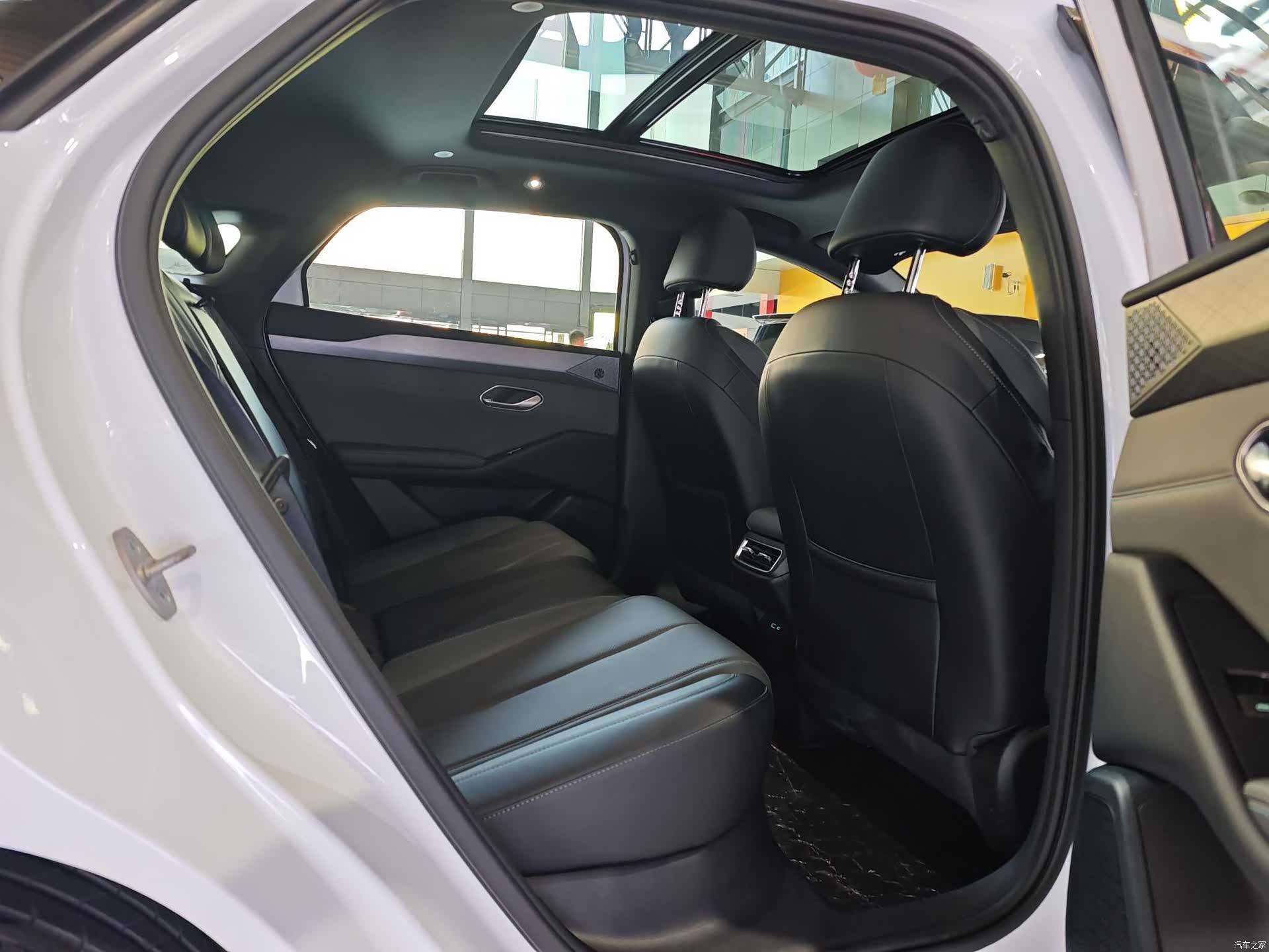 BYD Qin, 2025 11