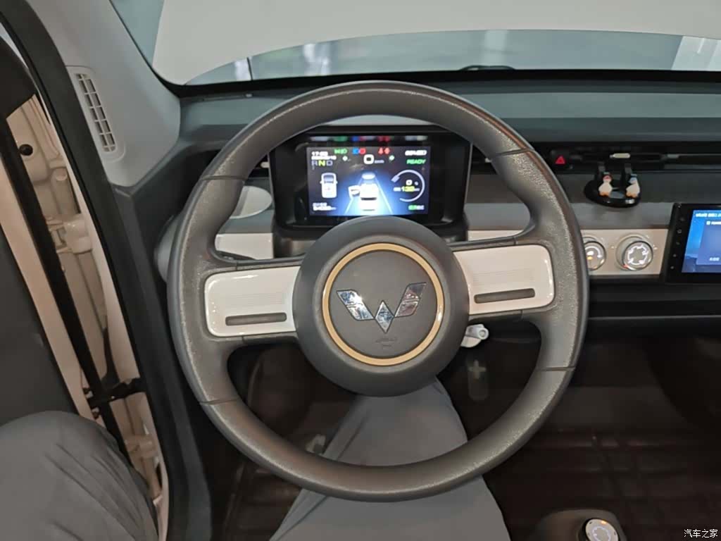 Wuling MINIEV, 2023 11